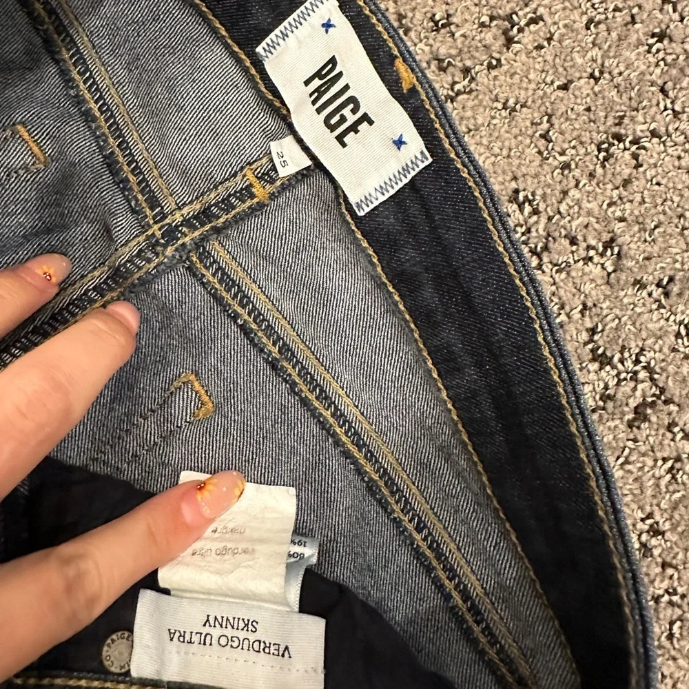 PAIGE Verdugo ultra Skinny Jeans with Stretch Comfort| size 25 - Picture 3 of 5